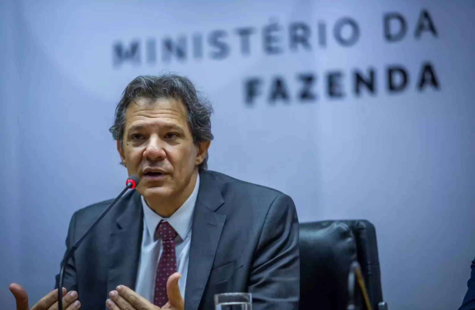 previsoes-de-haddad-quatro-anos-para-inflacao-baixa-e-queda-no-desemprego